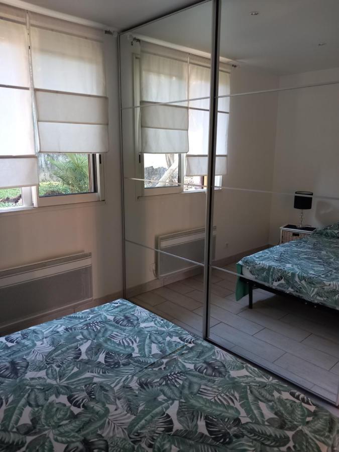 Petit Chalet En Bois Reynes Luaran gambar